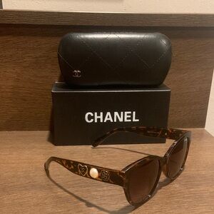 CHANEL Tortoise Shell Sunglasses